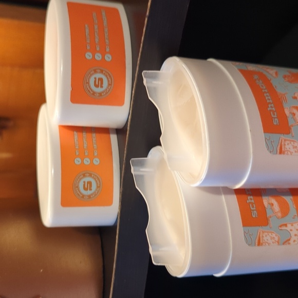 Schmidt's Waves Natural Deodorant Coconut Oil Vitamin E Lot Of 2 3.25 OZ NEW - Picture 8 of 9